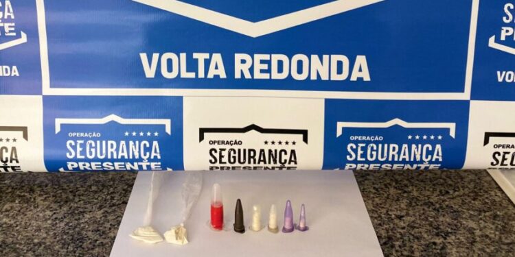 Homem com tornozeleira eletrônica é detido com drogas em VR