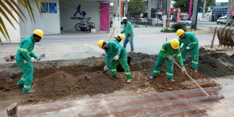 Prefeito de Paraty realiza vistoria em obras de esgotamento sanitário
