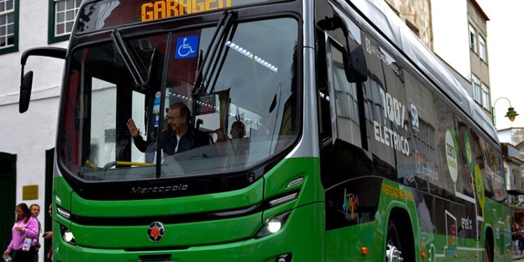 Angra inicia testes com ônibus elétrico