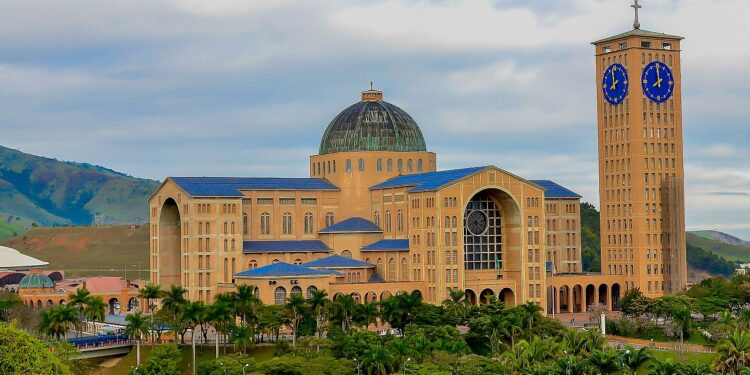 Dia de Nossa Senhora Aparecida voltará a ter celebração presencial