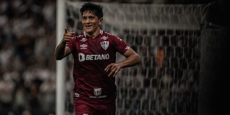 Fluminense derrota Corinthians no Campeonato Brasileiro