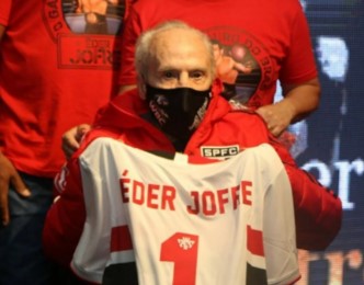 Morre Éder Jofre, maior pugilista brasileiro, aos 86 anos