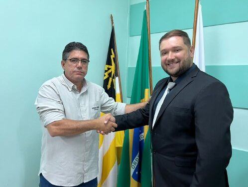 Dinho empossa Raone Ferreira na Câmara de Volta Redonda