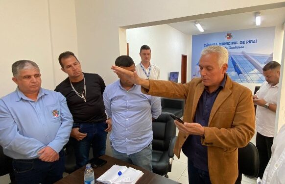 Dr. Ricardo Passos toma posse como prefeito de Piraí