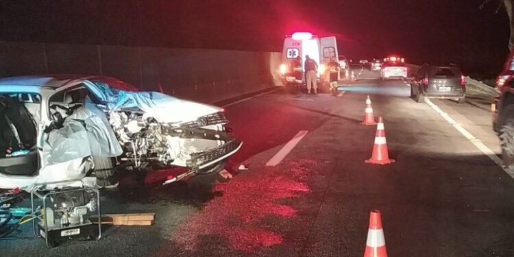 Tragédia na Dutra: duas mulheres morrem e 4 ficam feridas em Barra Mansa