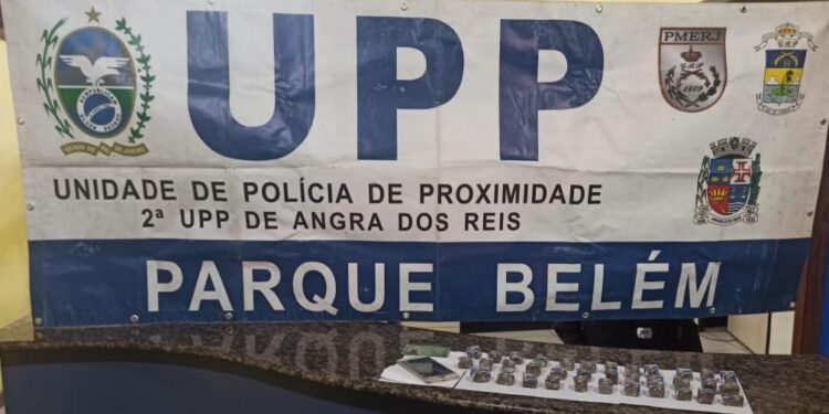 Polícia Militar prende homem por tráfico de drogas em Angra dos Reis