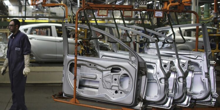 Produção de veículos tem alta de 19,3% em setembro, informa Anfavea