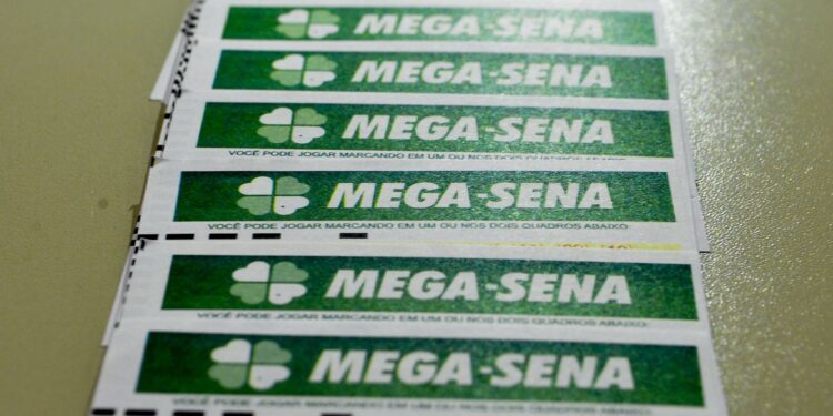 Mega-Sena acumula e próximo concurso deve pagar R$ 100 milhões