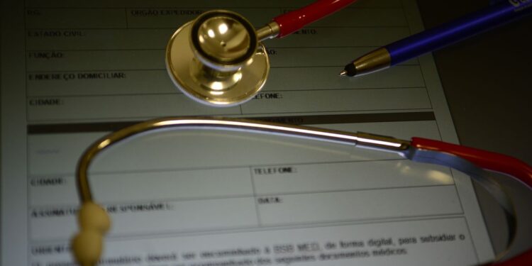 Planos de saúde serão obrigados a pagar por transplante de fígado