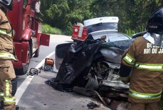 Mulher morre em acidente na RJ-145 em Barra do Piraí