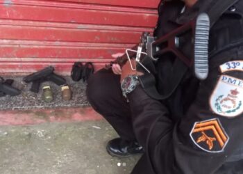 Dois suspeitos ficam feridos durante troca de tiros com a PM, em Angra