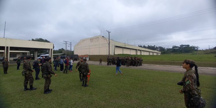 AMAN realiza segundo dia do “Programa Conheça o Seu Exército”