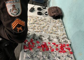 Polícia Militar apreende grande quantidade de drogas durante ações em quatro bairros de Volta Redonda