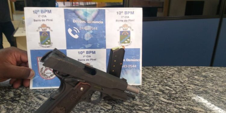 Homem armado é detido em Barra do Piraí