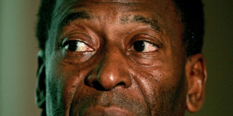 Velório de Pelé será realizado na Vila Belmiro