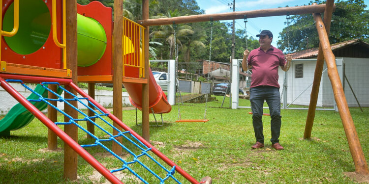 Paraty é destaque entre municípios líderes em investimento por aluno no estado do Rio