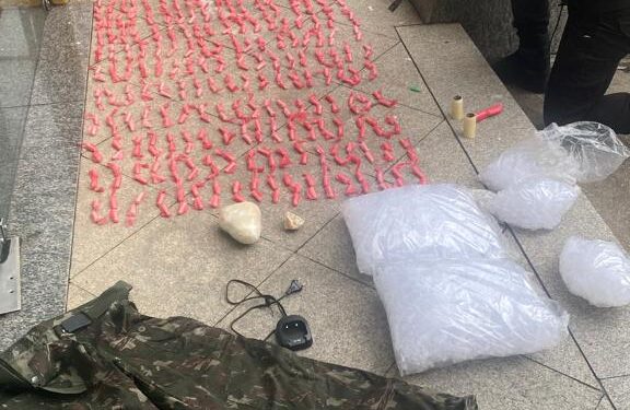 Homem é preso com grande quantidade de cocaína em Porto Real