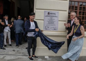 Mario Esteves inaugura primeiro Centro Cultural de Barra do Piraí