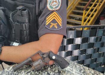 Dois homens são presos por porte ilegal de arma em Barra Mansa