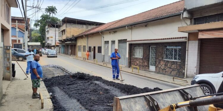 Prefeitura de Barra do Piraí avança em operação tapa-buracos