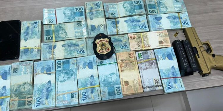 PF deflagra operação contra comércio ilegal de armas