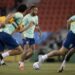 Neymar entra em campo para enfrentar a Coreia do Sul