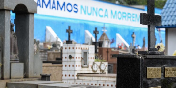 Cemitério Municipal de Barra Mansa volta com velórios 24 horas