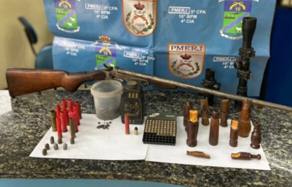 Caçador é preso em flagrante com arma e munições em Vassouras