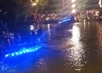 Quatro pessoas ficam feridas após ponte desabar no Lago Javary