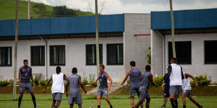 Resende pega o Botafogo em jogo-treino