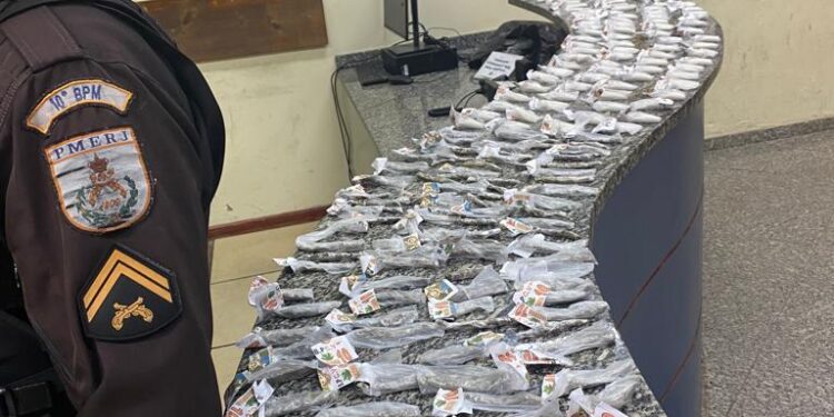 Homem é preso por tráfico de drogas em Barra do Piraí