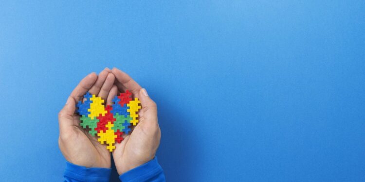 Alerj aprova lei para que escolas implantem técnica ABA para alunos com autismo
