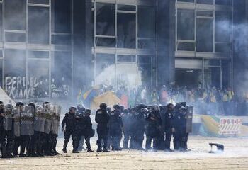 Moraes proíbe a entrada de ônibus com manifestantes no DF