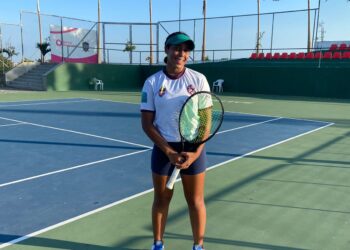 Tenista Sthefany Lima se destaca em competições internacionais