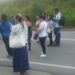 Moradores fazem manifestação no bairro Três Poços
