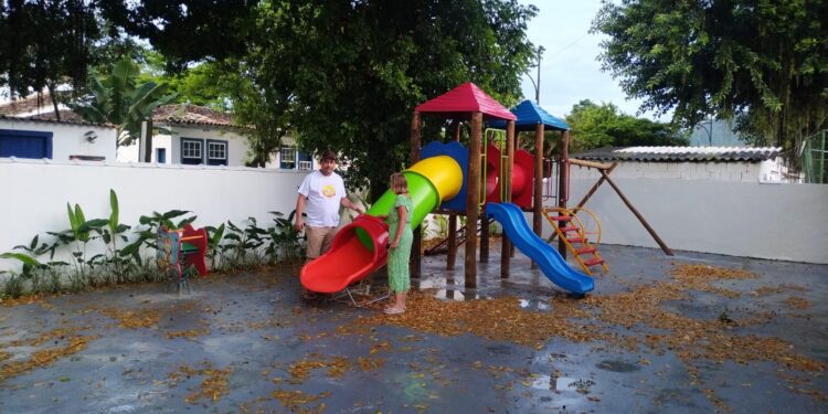 Paraty entrega obras de ampliação e revitalização da Escola Pé de Moleque