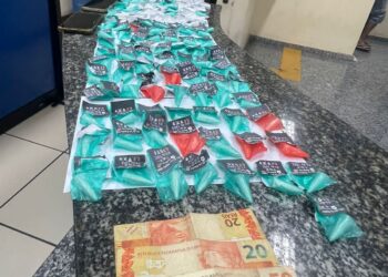 Três homens suspeitos de tráfico de drogas são presos em Vassouras