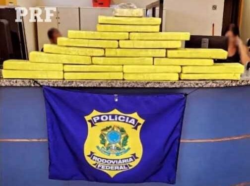 Jovem é presa com 20 kg de maconha em ônibus na Dutra, em Itatiaia