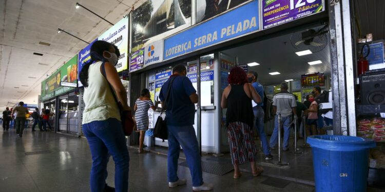 Mega-Sena sorteia prêmio acumulado em R$ 16 milhões nesta terça-feira
