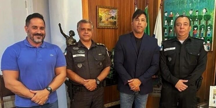 Mario Esteves se reúne com comandante do 5° CPA para alinhar melhorias na segurança de Barra do Piraí