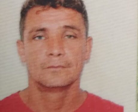 Homem é encontrado morto com várias perfurações pelo corpo em Resende