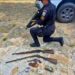 Ao ser abordado por policiais, homem faz entrega voluntária de armas em Miguel Pereira