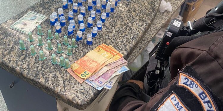 Menor foragido é apreendido com drogas em Barra Mansa