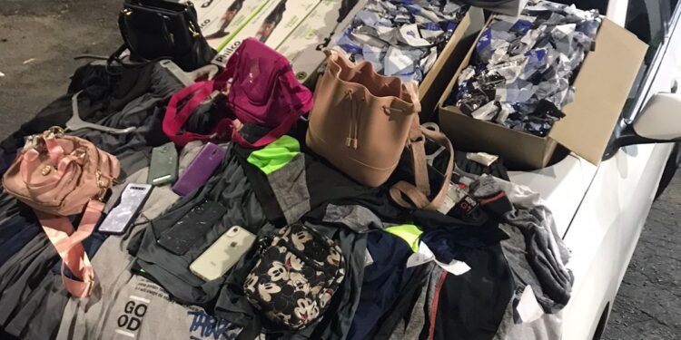 Batalhão Rodoviário de Piraí prende quadrilha que comercializa produtos furtados de grandes lojas
