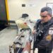 Homem é preso com submetralhadora, espingarda e revólver em Barra Mansa