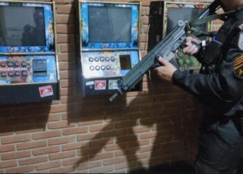 Máquinas caça-níqueis são apreendidas em bar, em Itatiaia