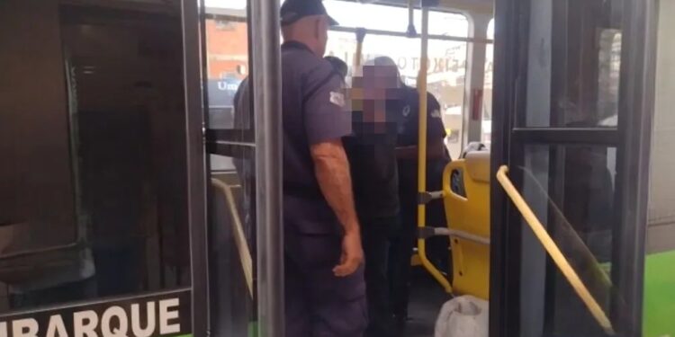 Homem é preso por importunação sexual em Volta Redonda