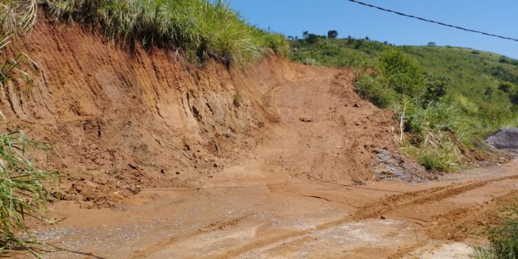 Obras irregulares que agravaram problemas das chuvas são identificadas e multadas em VR