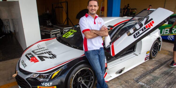 Piloto de Volta Redonda é incluído em conteúdo oficial de famoso game de automobilismo