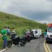 Moto e ambulância colidem na RJ 147, em Valença